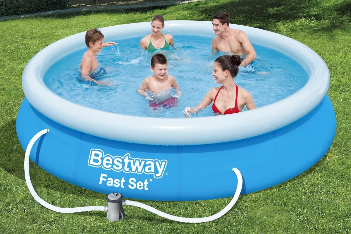 Person, Schwimmen, Wasser, Gras, Schwimmbad, Person, Schwimmen, Wasser, Gras, Schwimmbad, Person, Schwimmen, Wasser, Gras, Schwimmbad