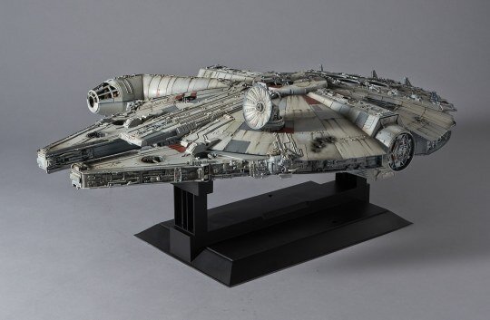 Revell 1206 BANDAI Millennium Falcon Perfect Grade Bandai Modellbausatz Star Wars Revell, 1206, BANDAI, Millennium, Falcon, Perfect, Grade, Bandai, Modellbausatz, Star, Wars, Flugzeug, Raumschiff, Transport, Fahrzeug