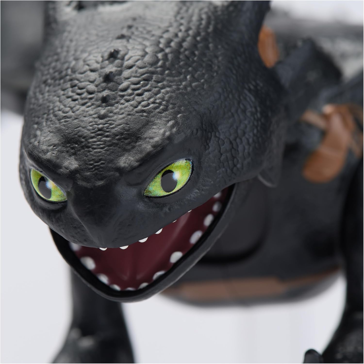 DreamWorks Plasma Blast Ohnezahn - 51cm lange Drachenfigur mit Licht & Sound 6072541