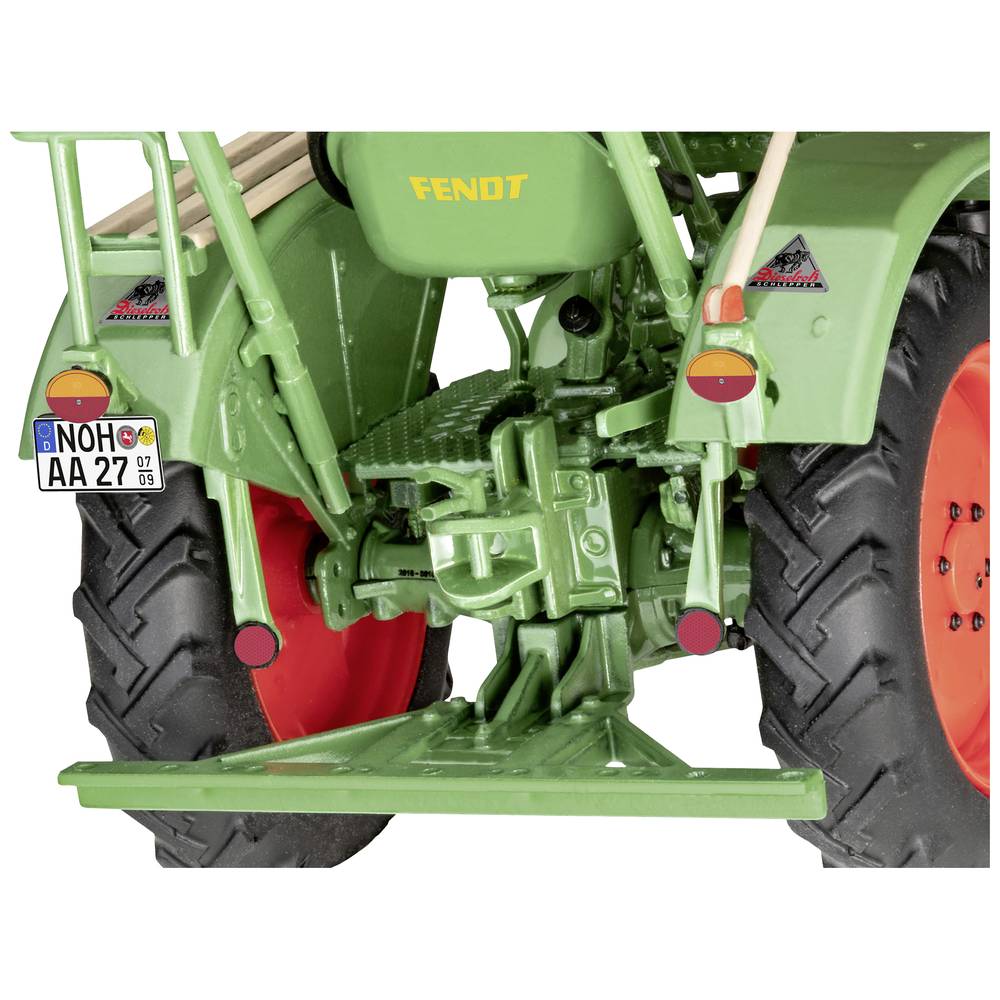 Revell 07822 Fendt F20 Dieselroß Traktor Modellbausatz 1:24